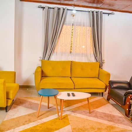 Appartement Meuble 2 Chambres Avec Salle De Bain - 1 Salon - 1E Cuisine - La Concorde - Quartier Nkomkana Yaoundé Buitenkant foto