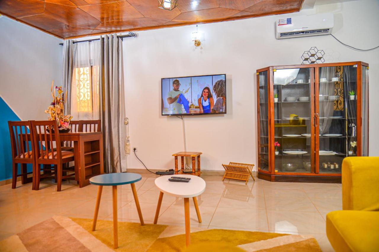 Appartement Meuble 2 Chambres Avec Salle De Bain - 1 Salon - 1E Cuisine - La Concorde - Quartier Nkomkana Yaoundé Buitenkant foto