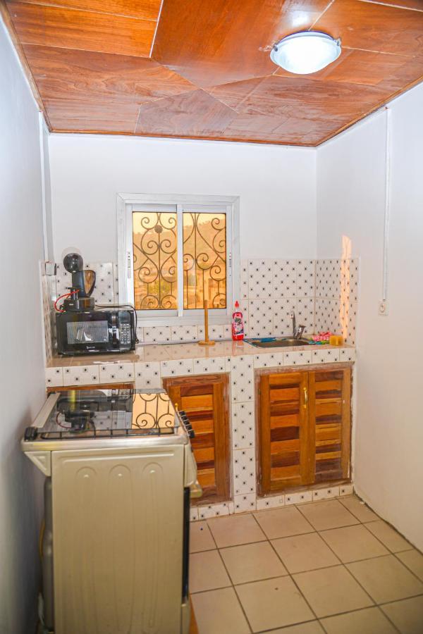 Appartement Meuble 2 Chambres Avec Salle De Bain - 1 Salon - 1E Cuisine - La Concorde - Quartier Nkomkana Yaoundé Buitenkant foto