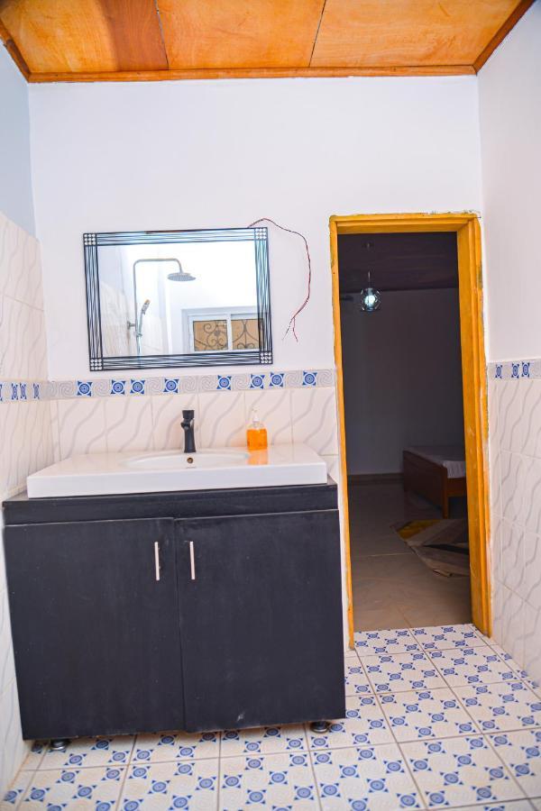 Appartement Meuble 2 Chambres Avec Salle De Bain - 1 Salon - 1E Cuisine - La Concorde - Quartier Nkomkana Yaoundé Buitenkant foto