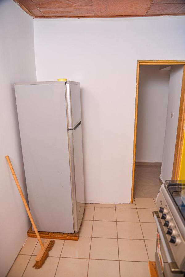 Appartement Meuble 2 Chambres Avec Salle De Bain - 1 Salon - 1E Cuisine - La Concorde - Quartier Nkomkana Yaoundé Buitenkant foto